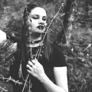 Meet your Posher, Ayla-eve